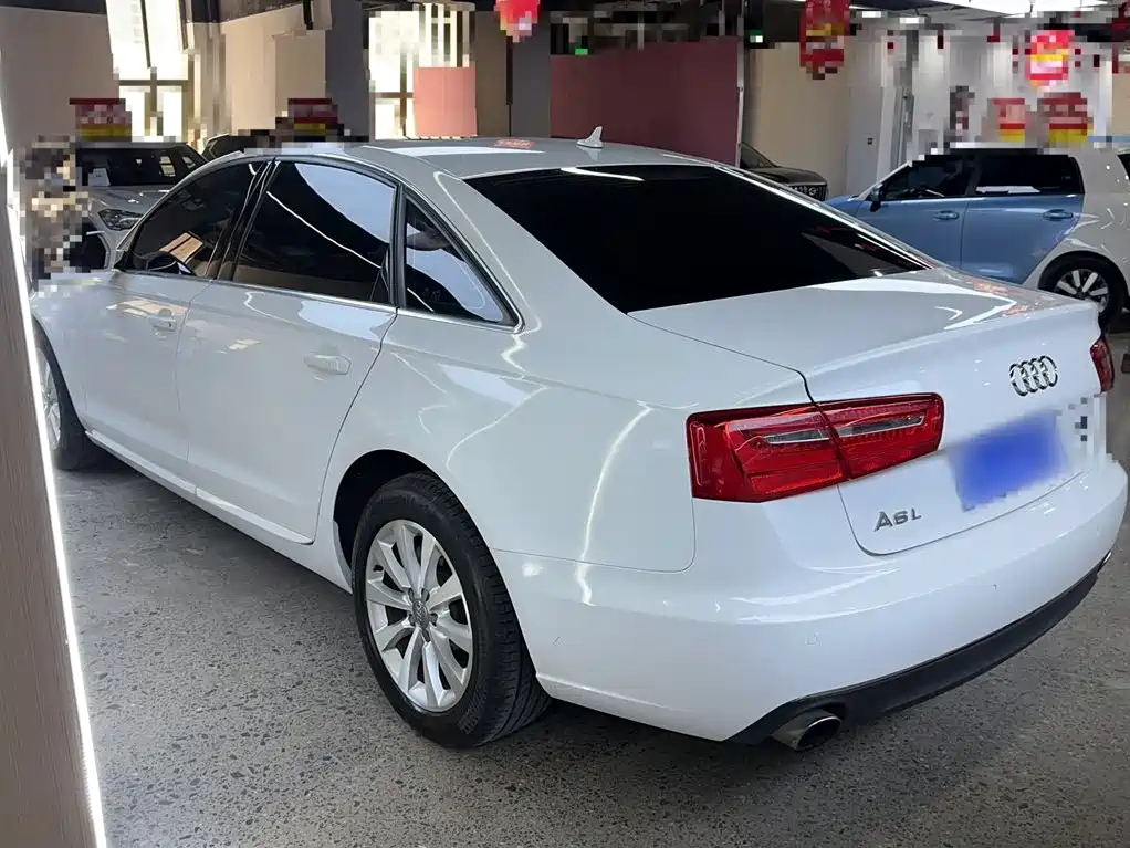 Audi A6L 2015 — фото 12