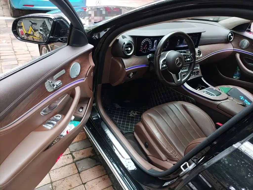 Mercedes-Benz E-Class 2020 — фото 14