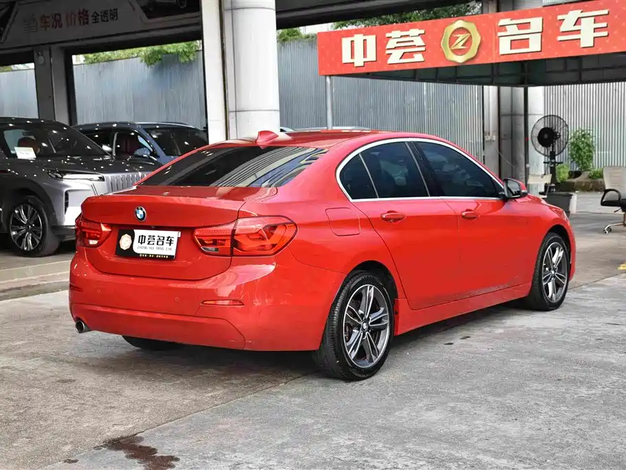 BMW 1 Series 2020 — фото 14