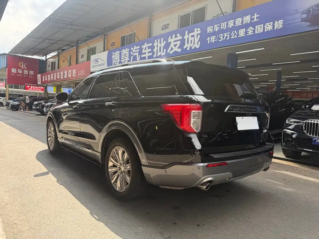 Ford Explorer 2022 — фото 19