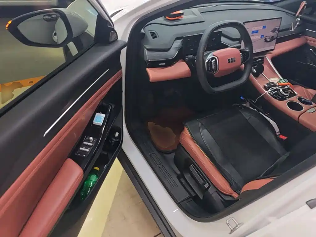 Geely Galaxy L6 2025 — фото 16