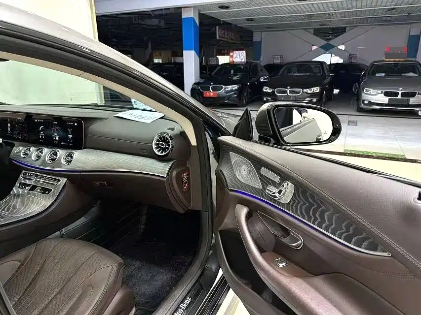 Mercedes-Benz CLS 2021 — фото 5