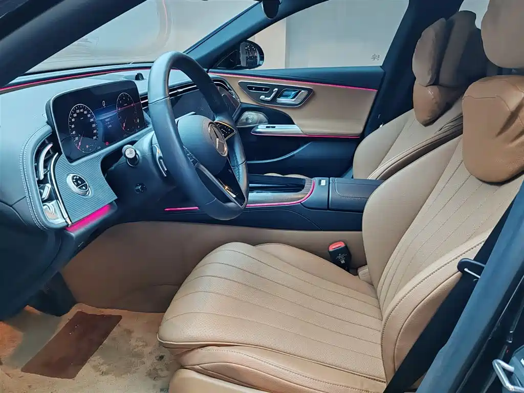 Mercedes-Benz E-Class 2025 — фото 11