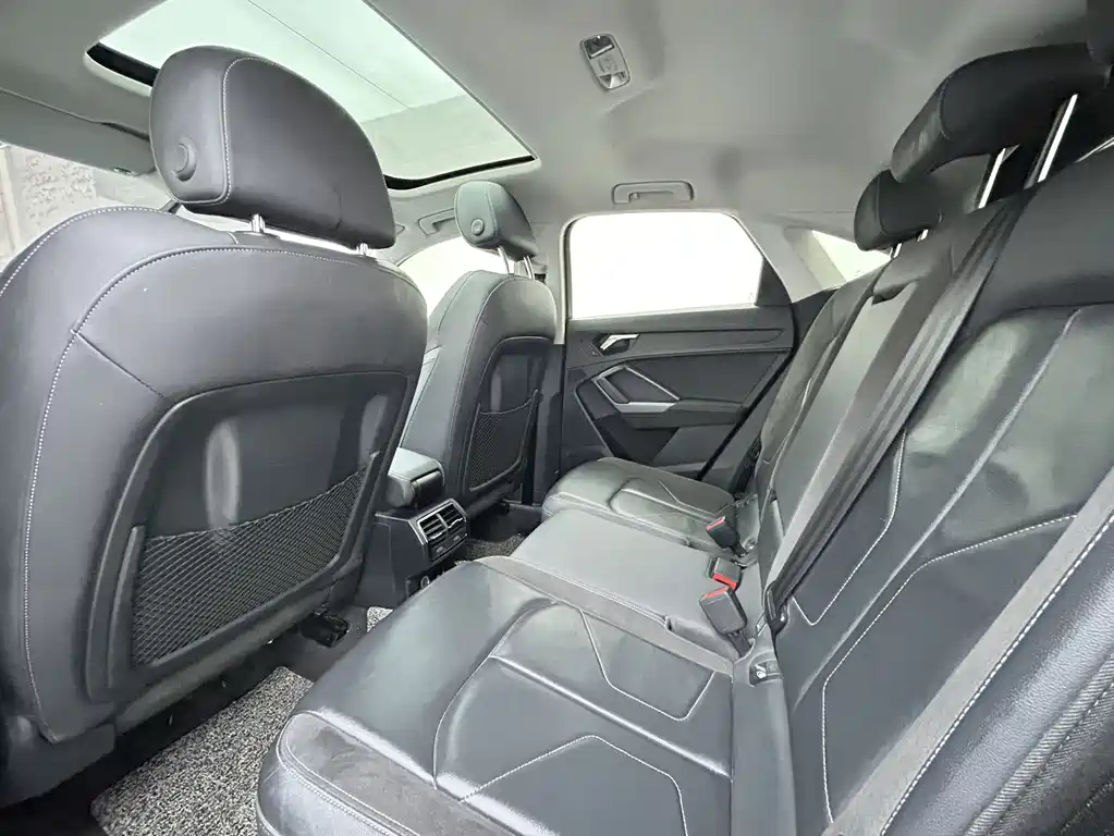 Audi Q3 Sportback 2021 — фото 9