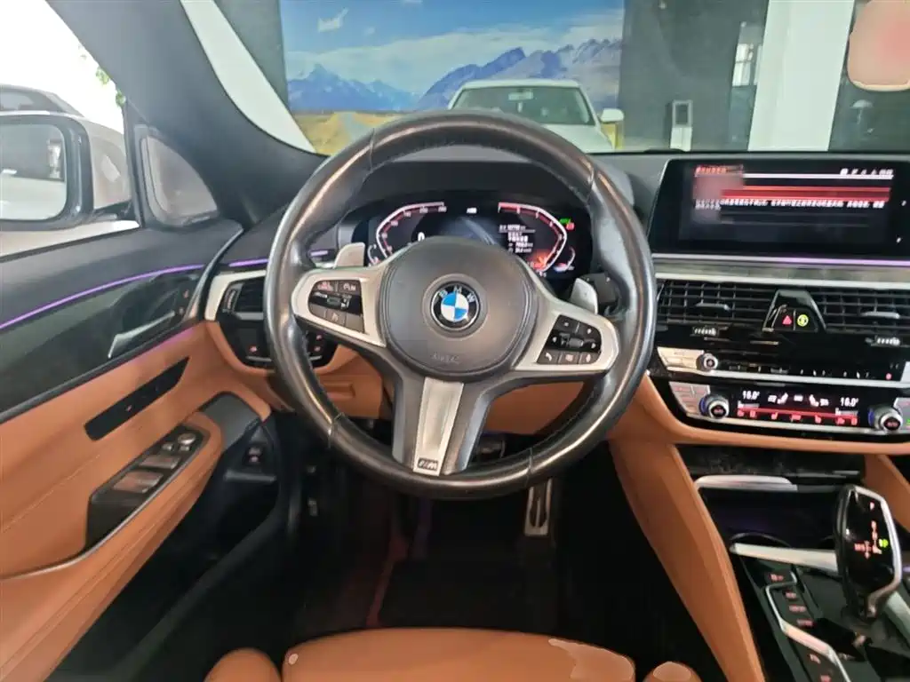 BMW 6 Series GT 2020 — фото 11