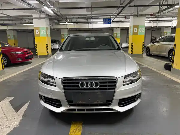 Audi A4L 2011