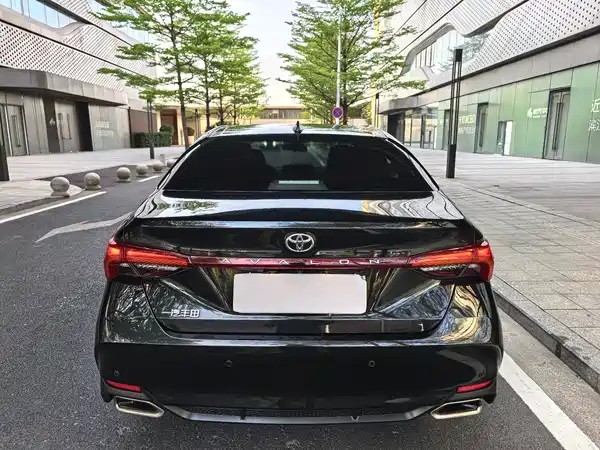 Toyota Avalon 2023