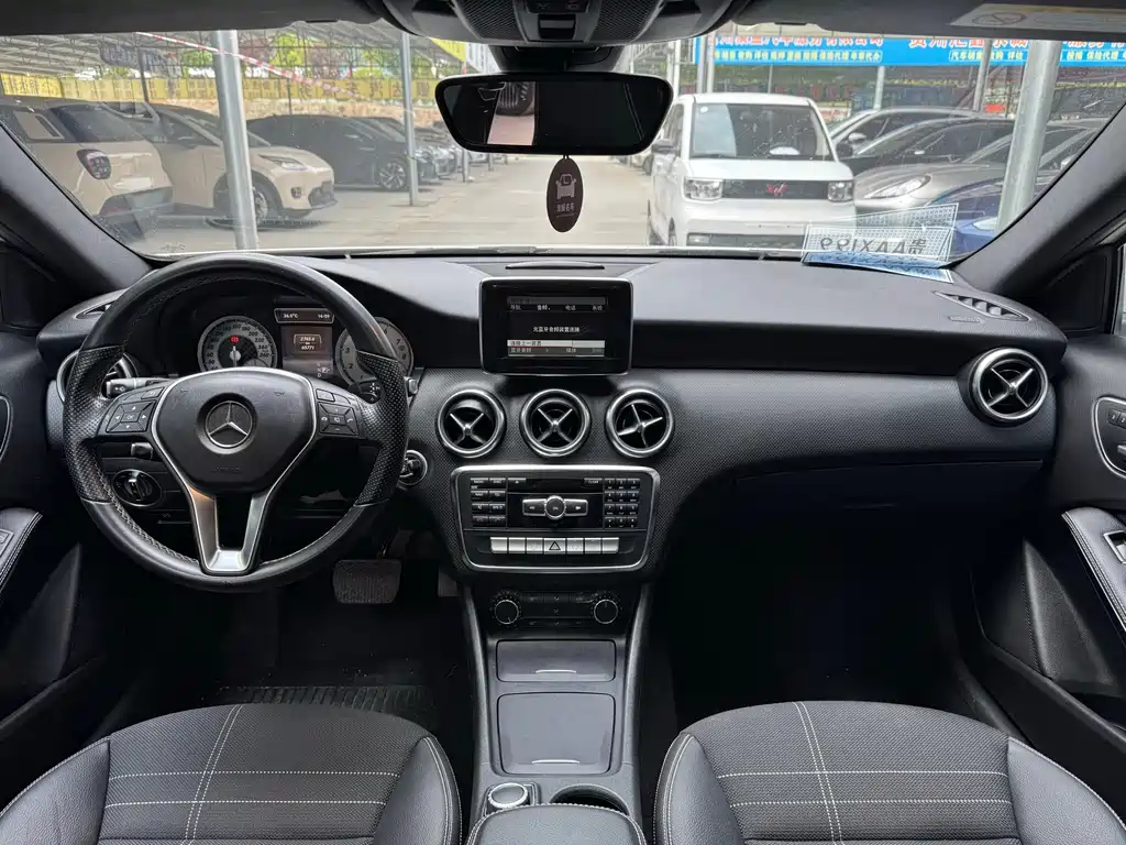 Mercedes-Benz A-Class 2016 — фото 6