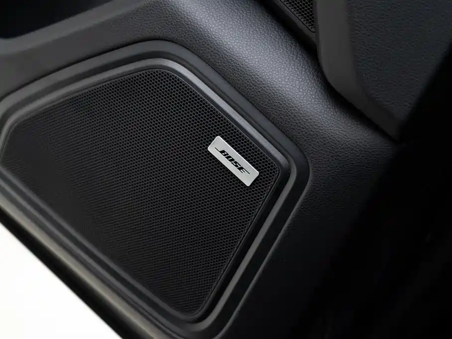 Porsche Macan 2023 — фото 16