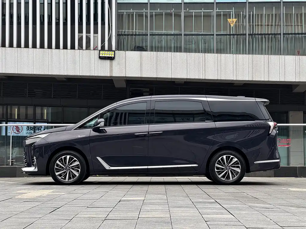 Buick GL8 New Energy 2025 — фото 4