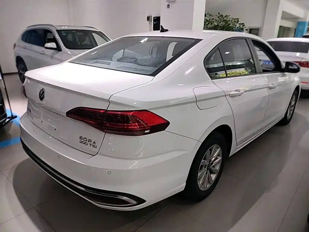 Volkswagen Bora 2023