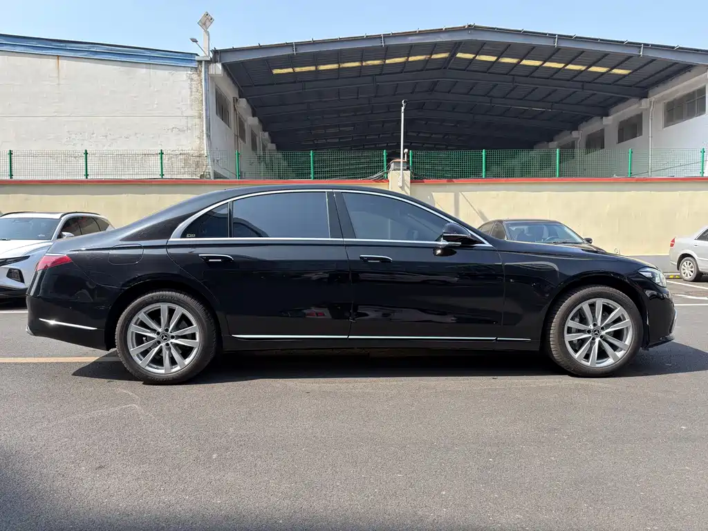 Mercedes-Benz S-Class 2022 — фото 13