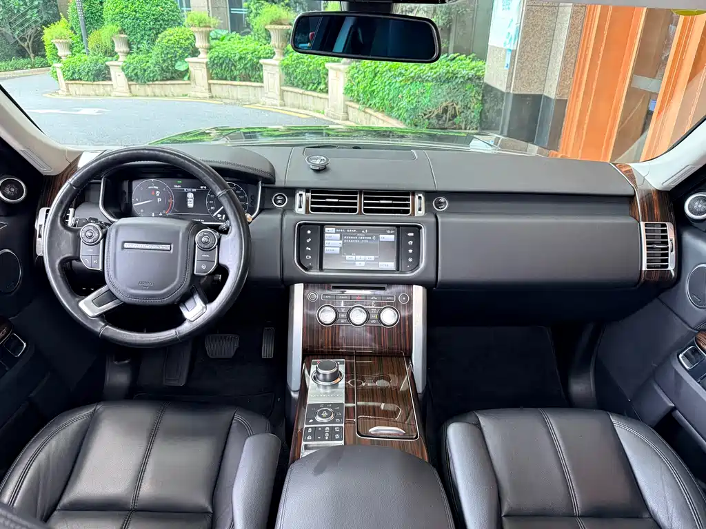 Land Rover Range Rover 2017 — фото 13