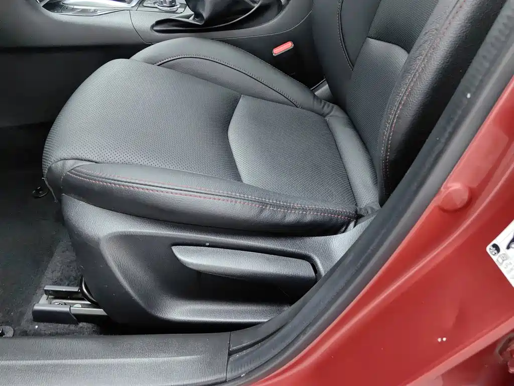 Mazda 3 Axela 2016 — фото 20