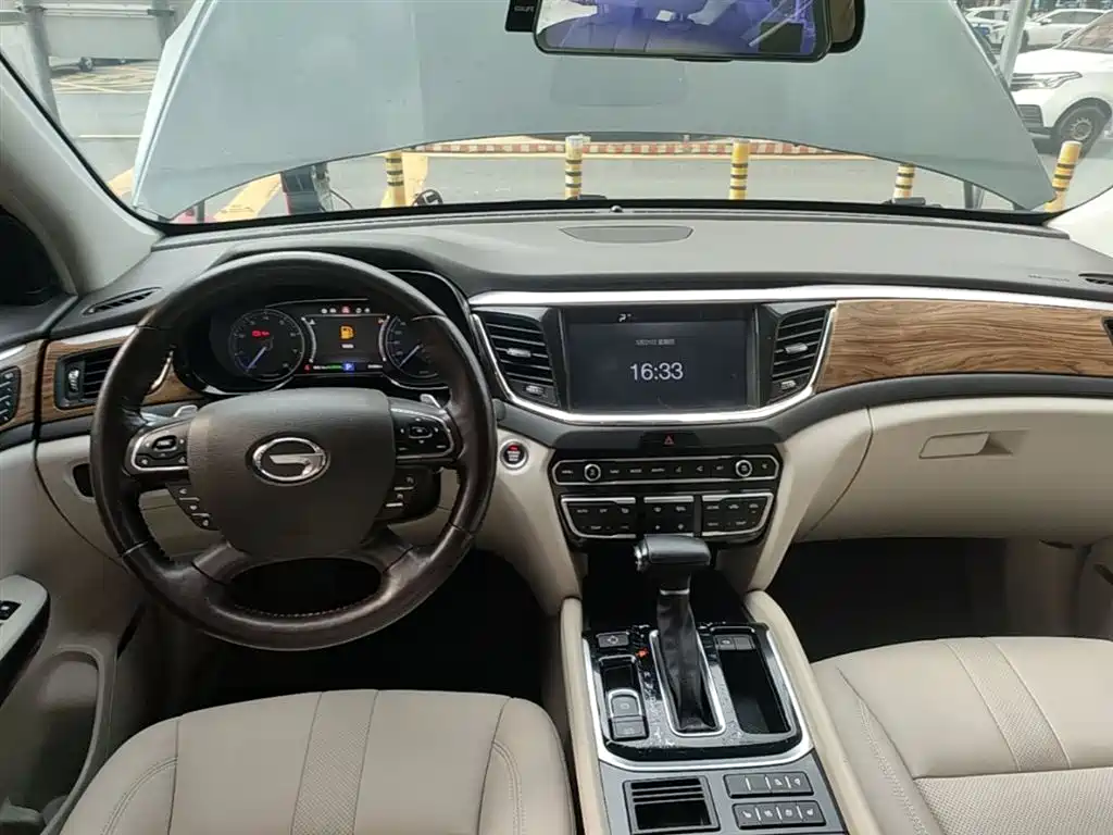 GAC Motor Trumpchi GS8 2018 — фото 10