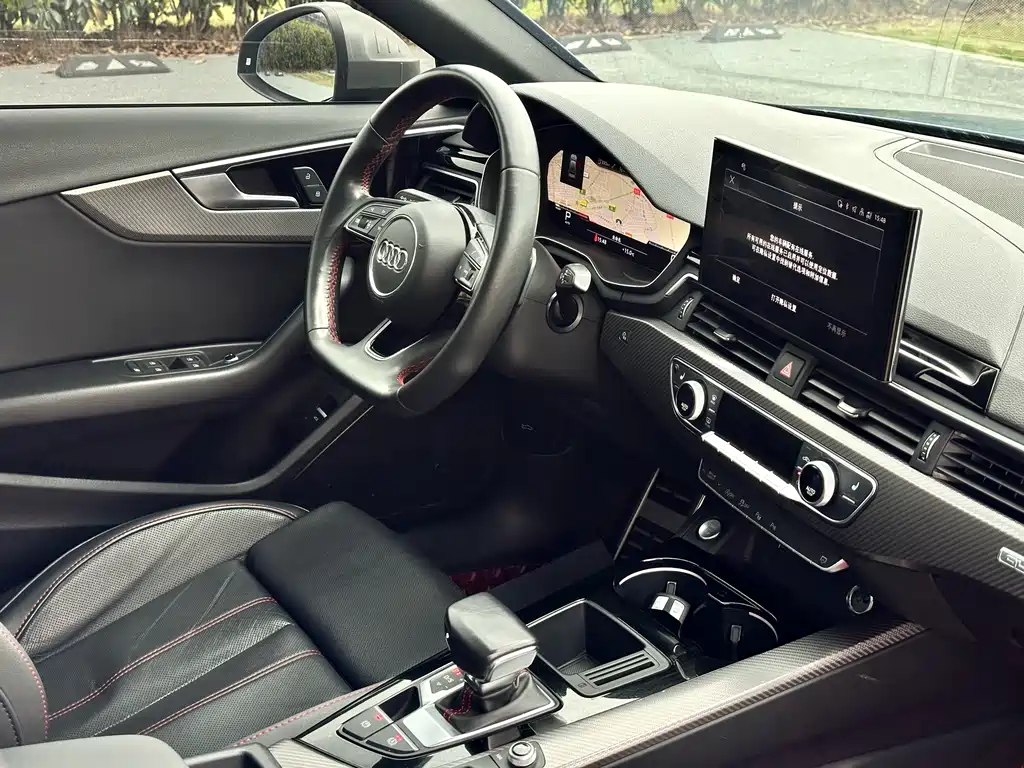 Audi A4L 2022 — фото 17