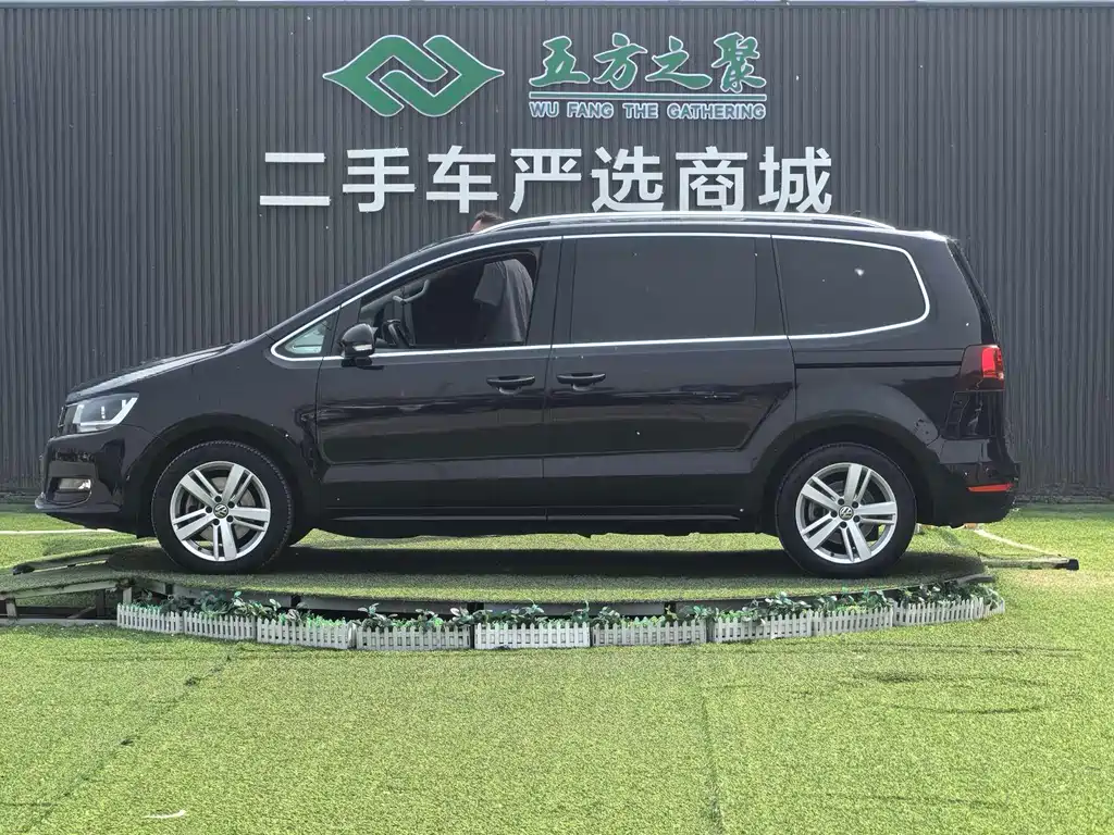 Volkswagen Sharan 2018 — фото 18