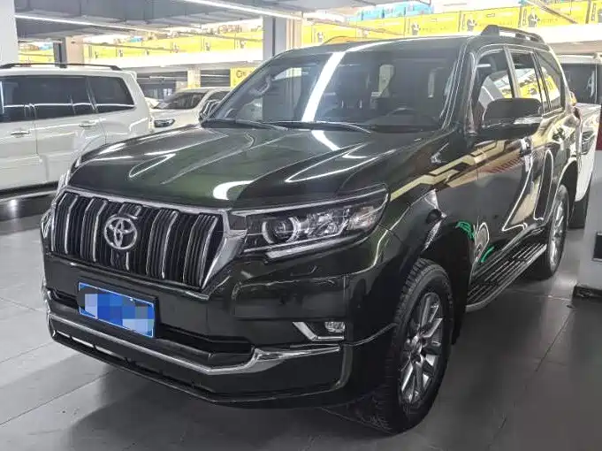 Toyota Prado 2019 — фото 1