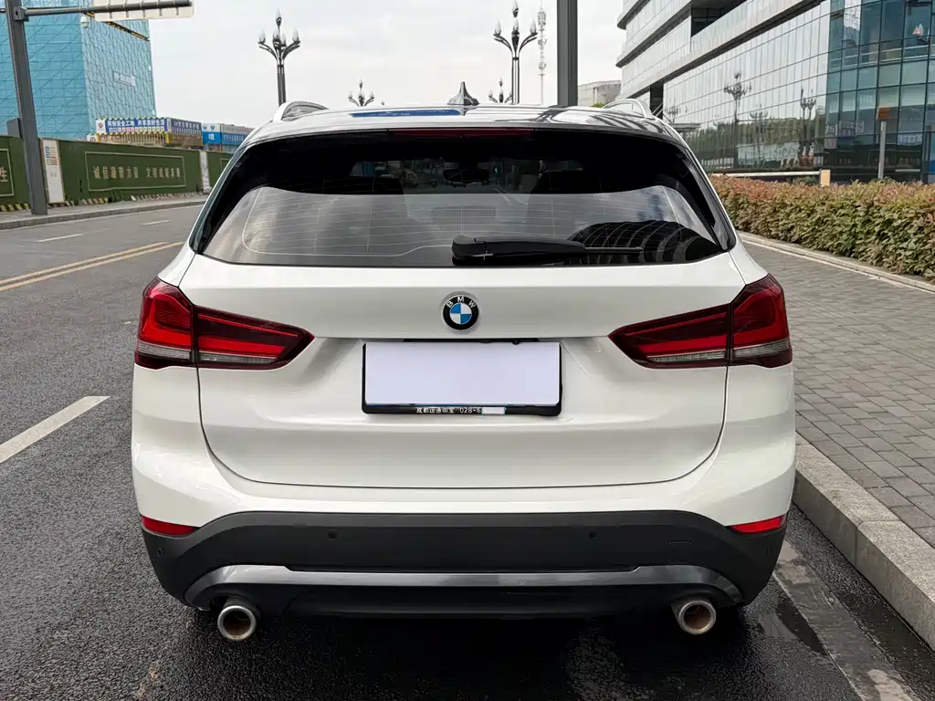 BMW X1 2021 — фото 16