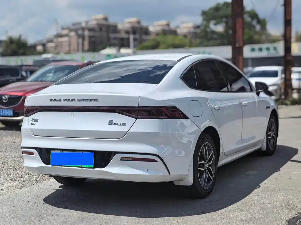BYD Qin PLUS 2022 — фото 15