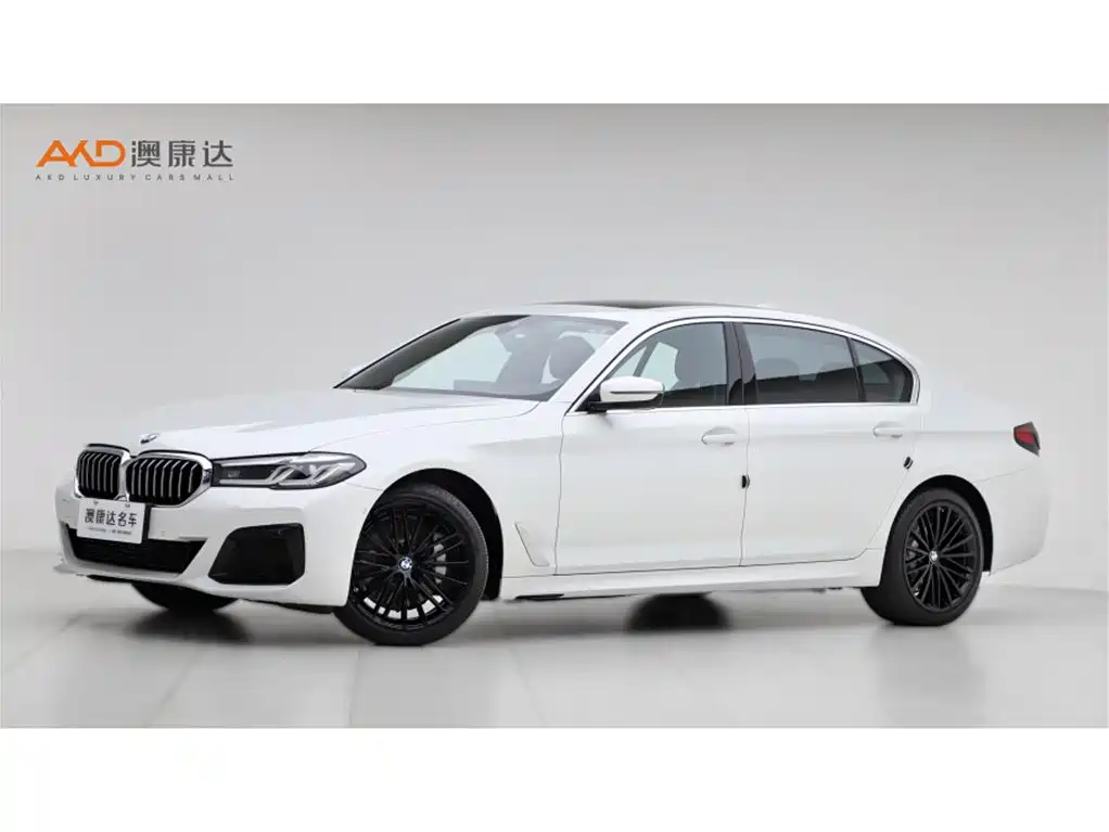 BMW 5 Series 2022 — фото 1