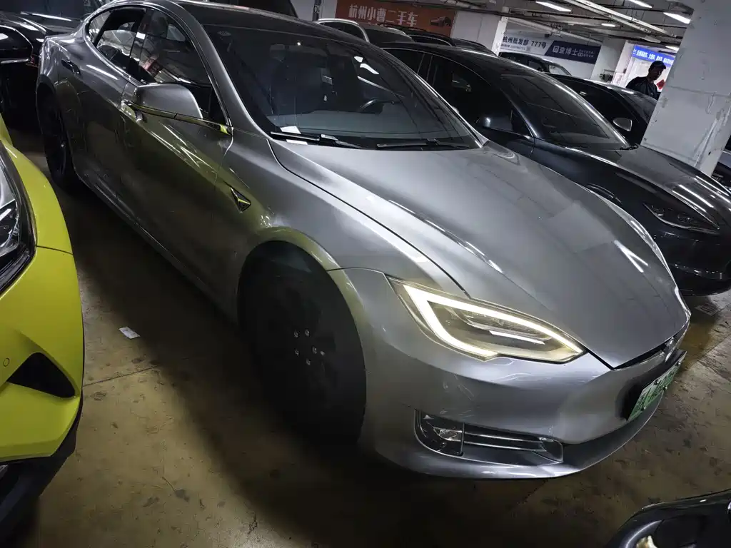 Tesla Model S 2019 — фото 4