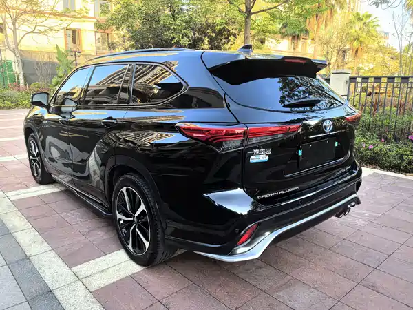 Toyota Crown Kluger 2021