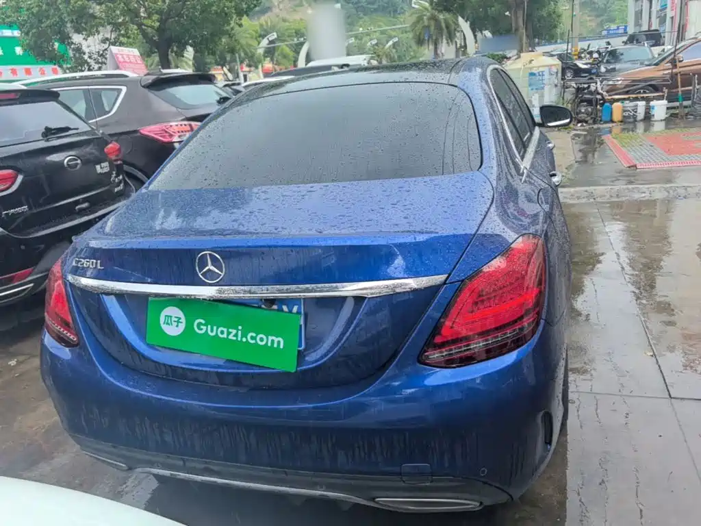 Mercedes-Benz C-Class 2021