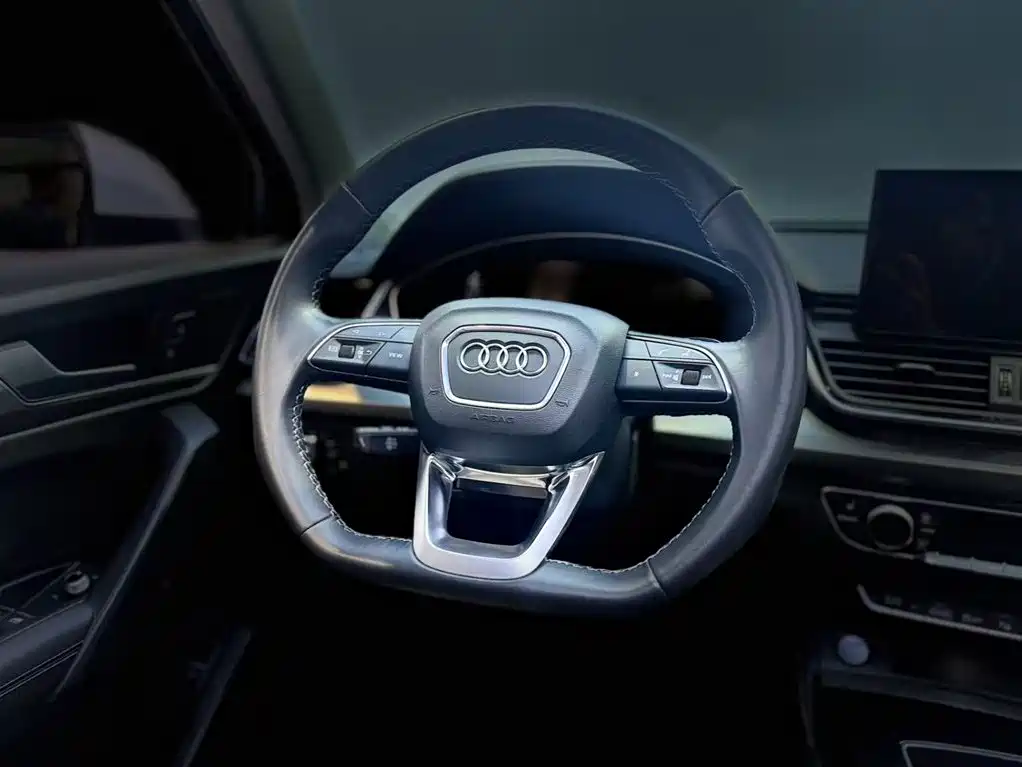 Audi Q5L 2022 — фото 14