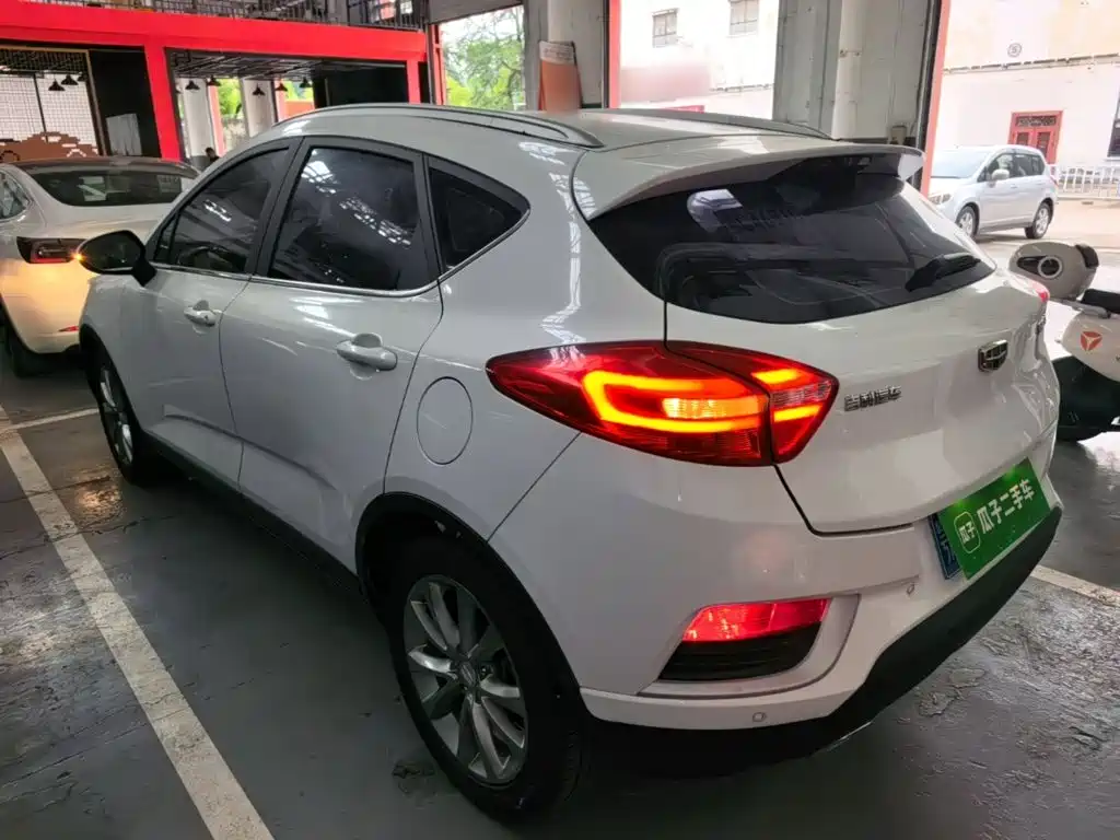 Geely Emgrand GS 2016 — фото 5