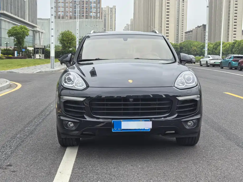 Porsche Cayenne 2016 — фото 2