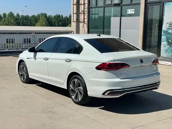 Volkswagen Bora 2023