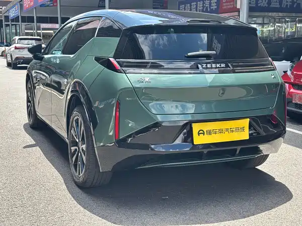 Zeekr X 2024