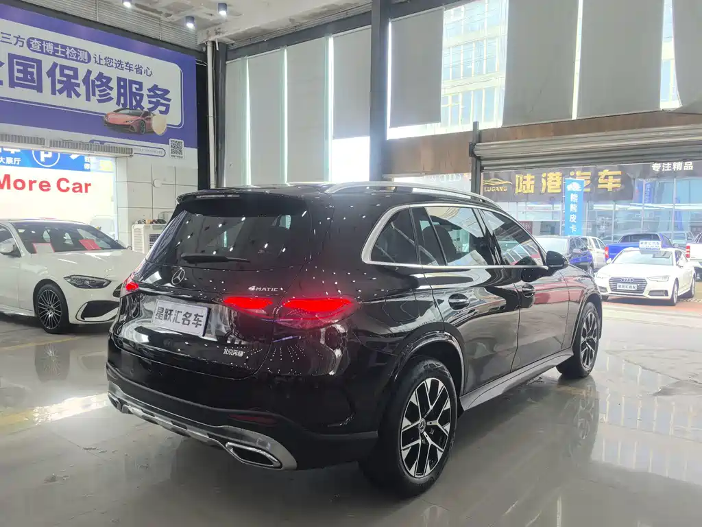 Mercedes-Benz GLC 2023