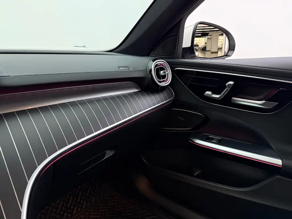 Mercedes-Benz C-Class 2022 — фото 13