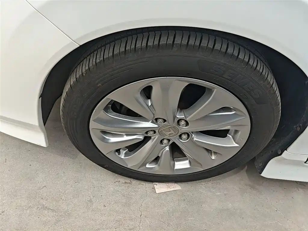 Honda Jade 2018 — фото 25
