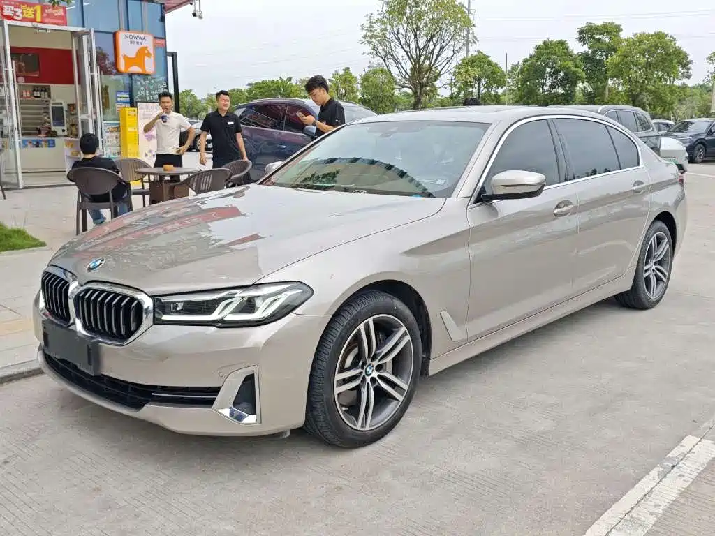 BMW 5 Series 2022