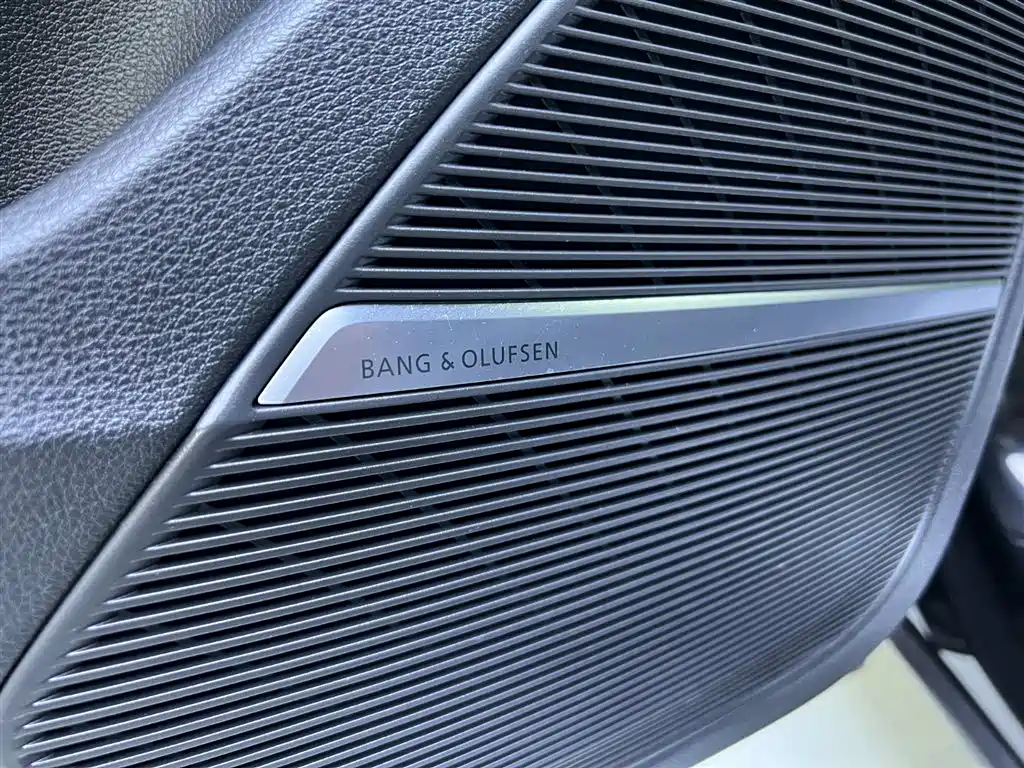 Audi Q7 2022 — фото 23