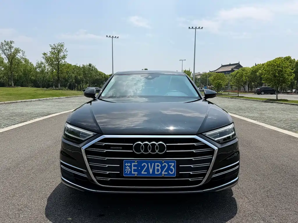 Audi A8 2020 — фото 2