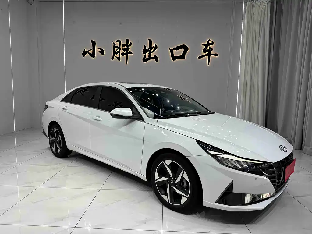Hyundai Elantra 2023
