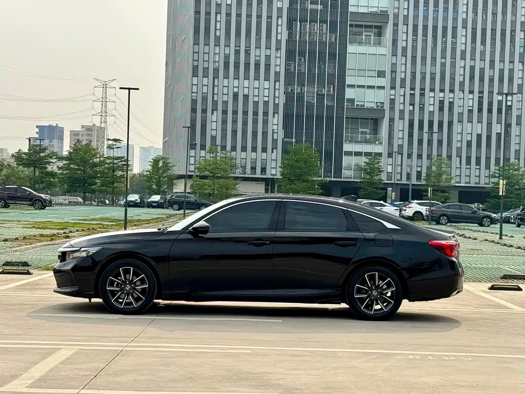 Honda Inspire 2022 — фото 20