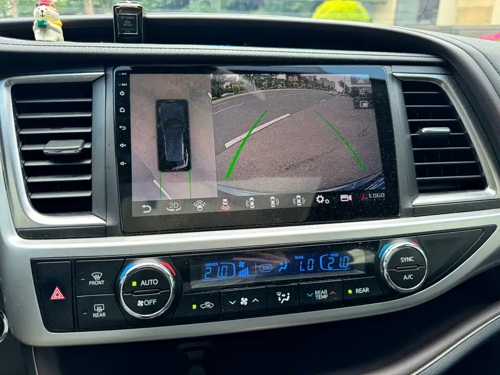 Toyota Highlander 2017 — фото 10