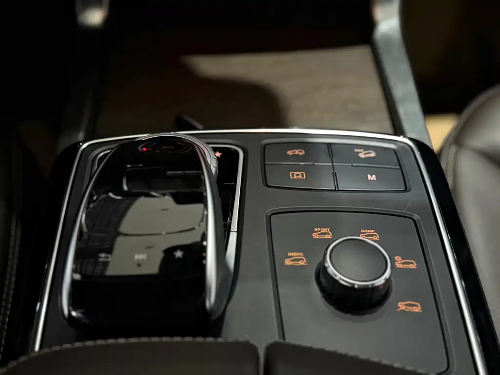 Mercedes-Benz GLE 2017 — фото 12