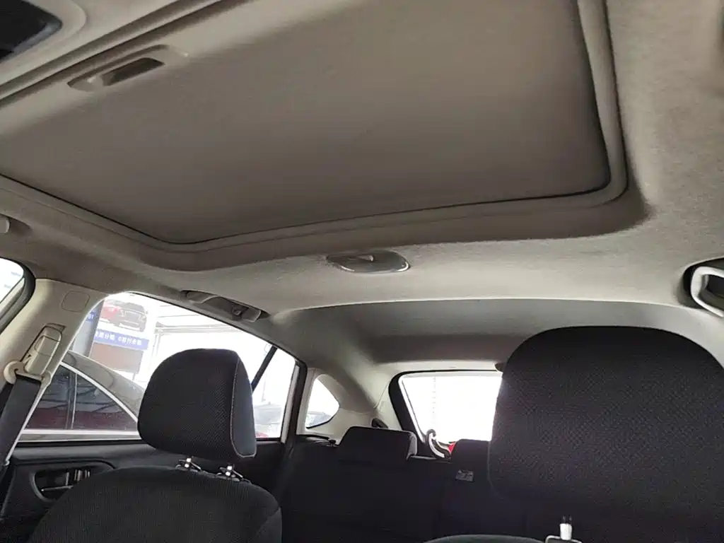 Subaru XV 2016 — фото 18