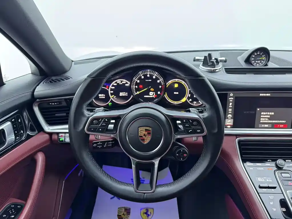 Porsche Panamera New Energy 2018 — фото 14