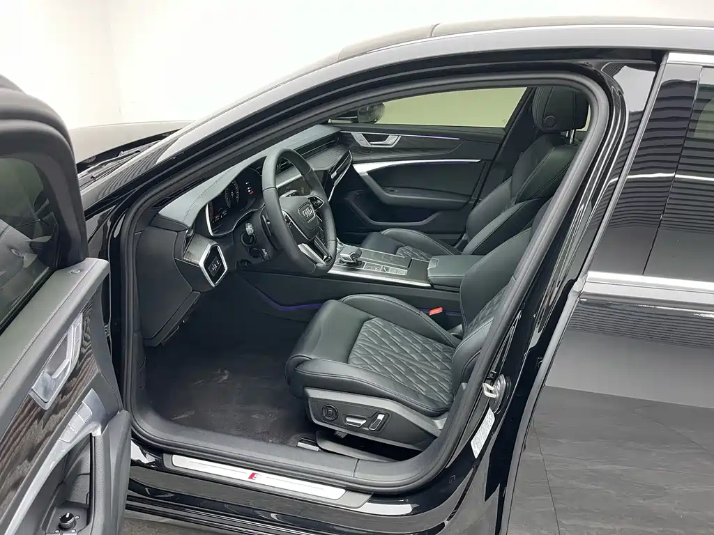 Audi A6L 2025 — фото 17