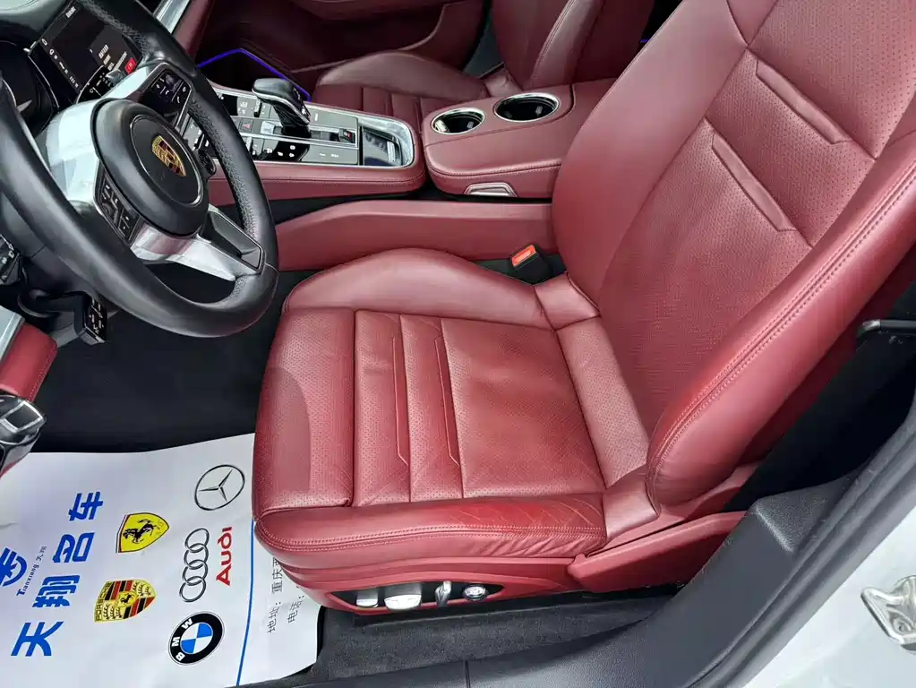 Porsche Panamera New Energy 2018 — фото 9