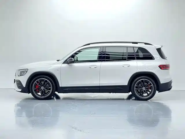 Mercedes-Benz GLB AMG 2021 — фото 7