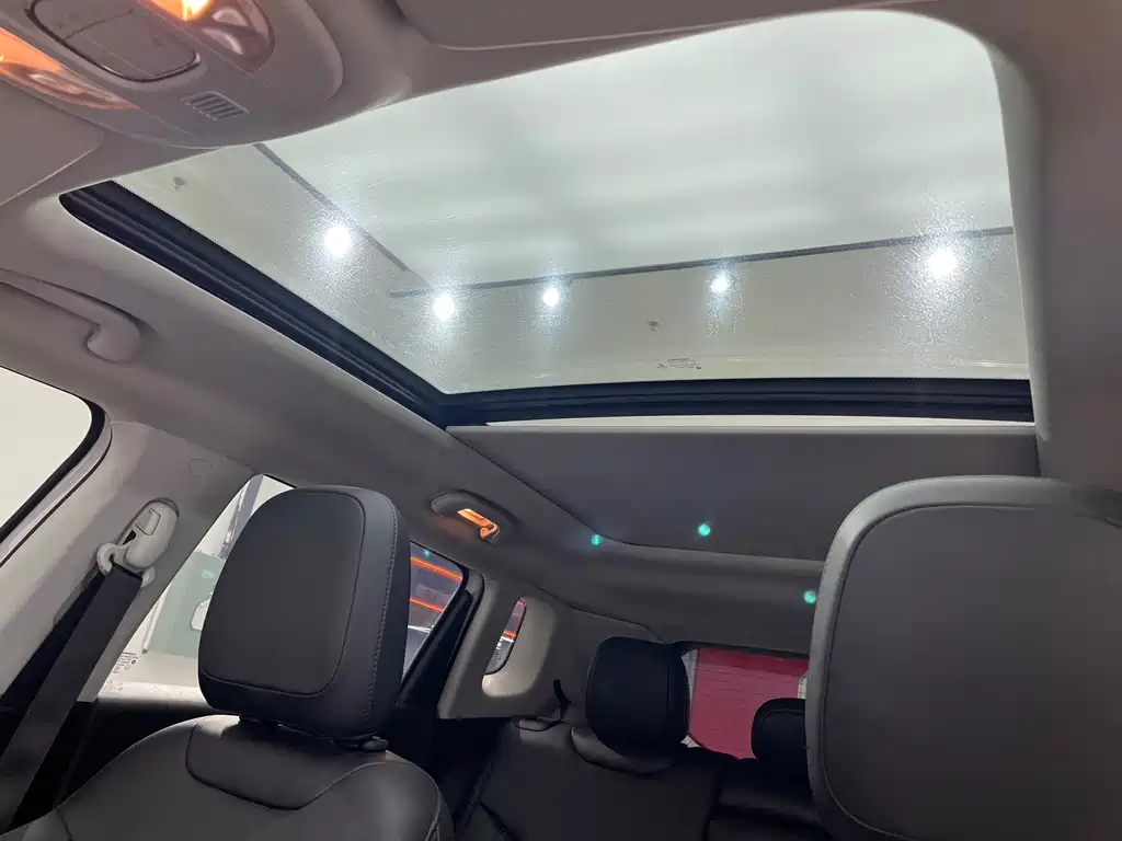 Jeep Compass 2020 — фото 12