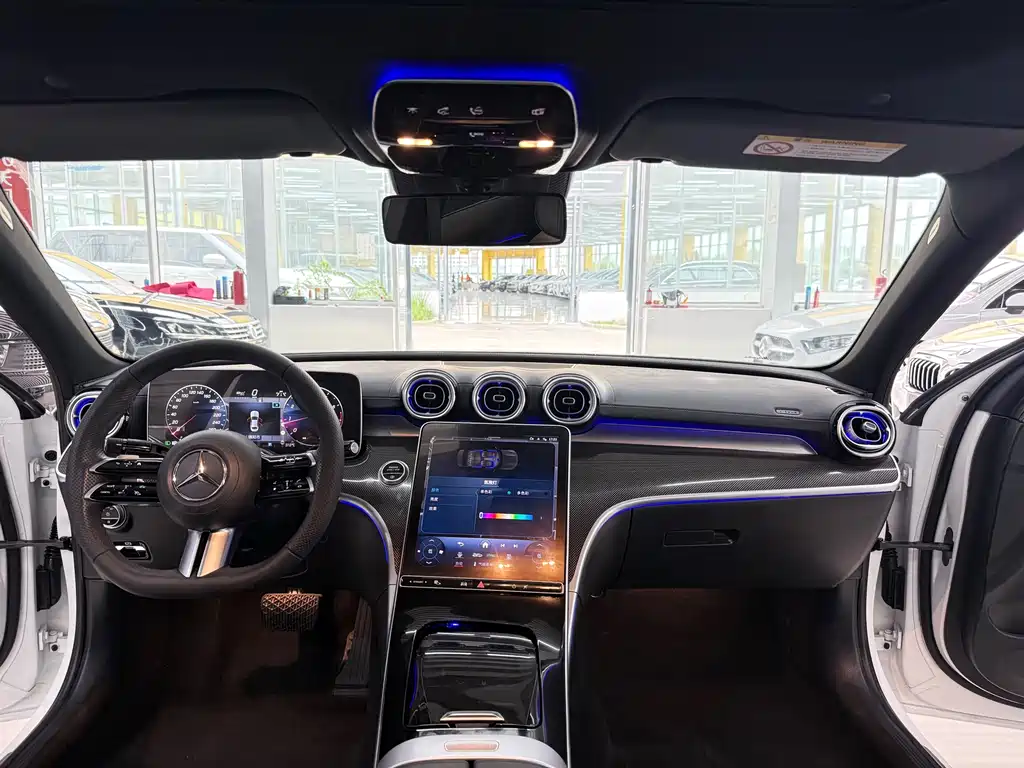 Mercedes-Benz C-Class 2023